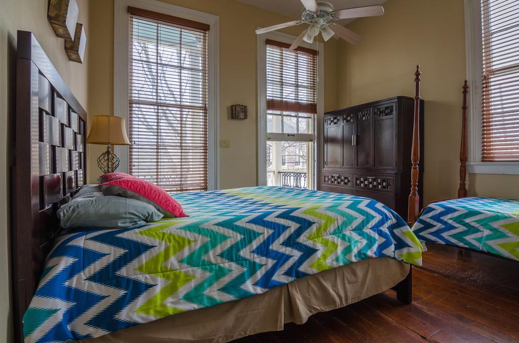The Atlas House Pansiyon New Orleans Oda fotoğraf